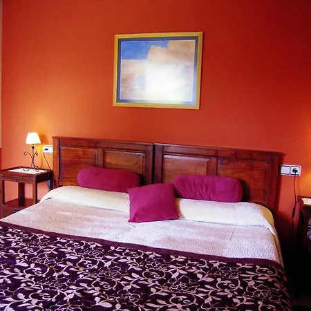 Hotel Rural Aguilar 2*